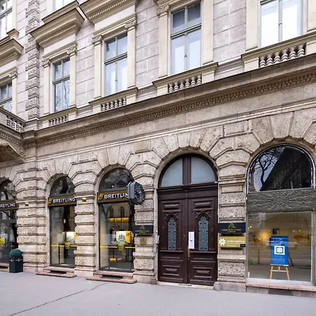 Graceful & Cozy Dream Next To The Opera House Appartamento